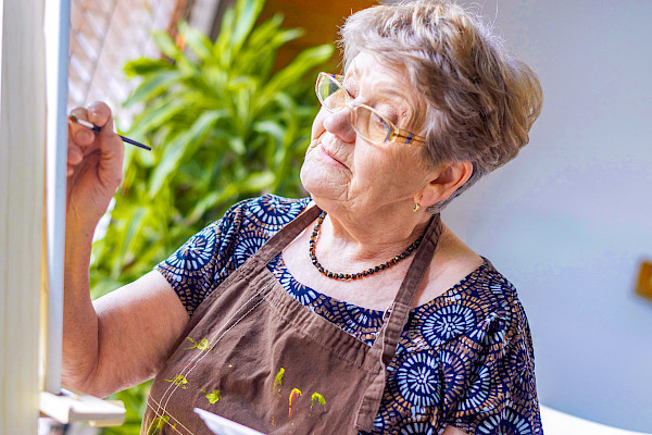 Nurturing the Mind This Autumn: Simple Ways to Keep Your Brain Active